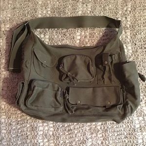 Tote bag with shoulder strap